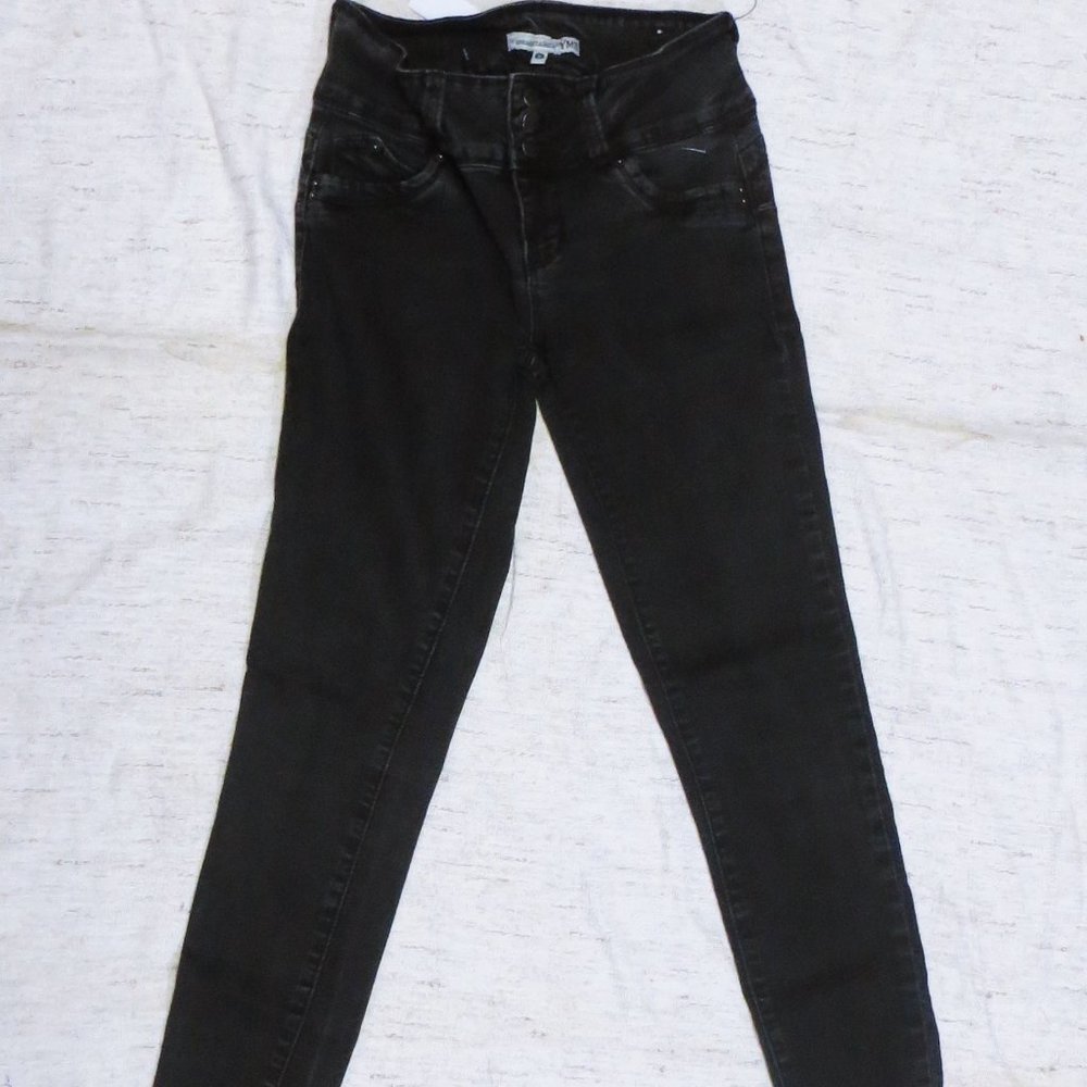 YMI ~ Wanna Betta Butt Super Soft Jeans Size 5